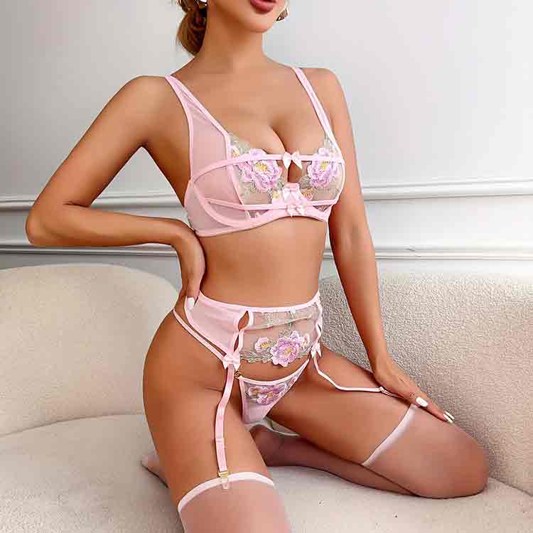 لباس زیر سکسی بی بند و باری: اعتماد به نفس و جذابیت را در آغوش بگیرید